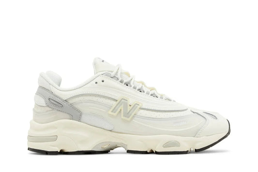 New Balance 1000