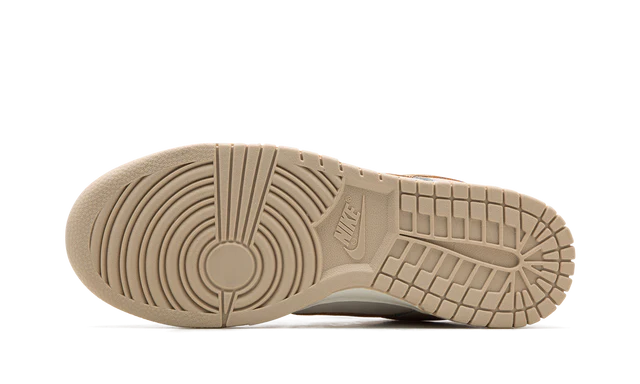 Nike Dunk Low Phantom Metallic Gold