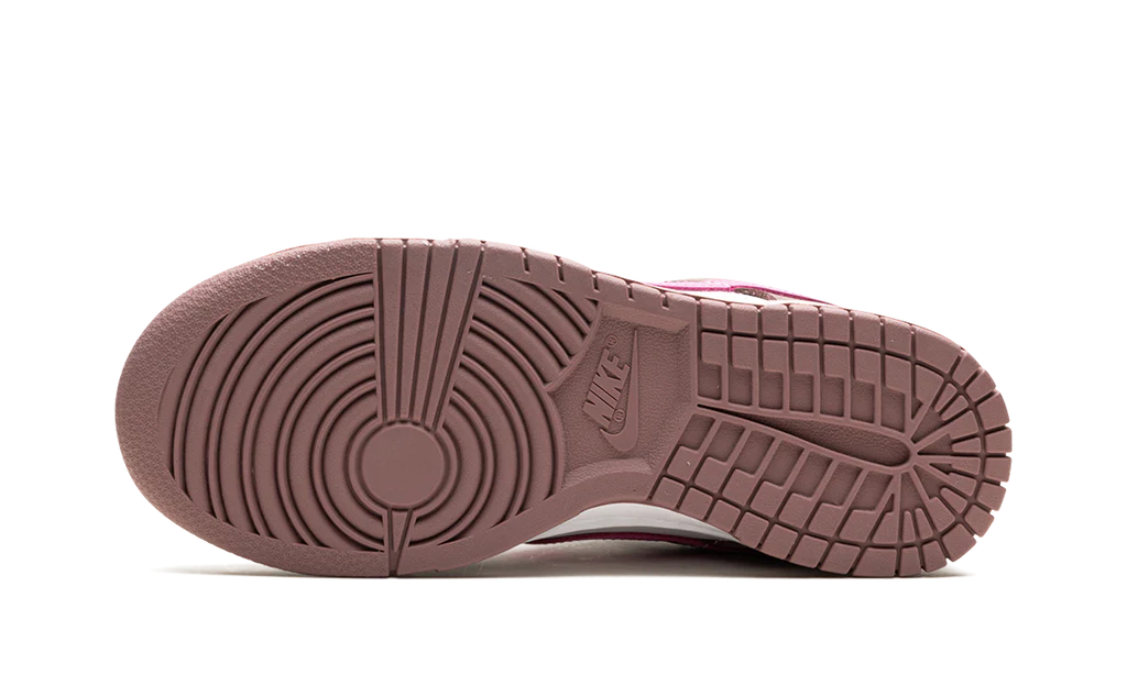 Nike Dunk Low Smokey Mauve