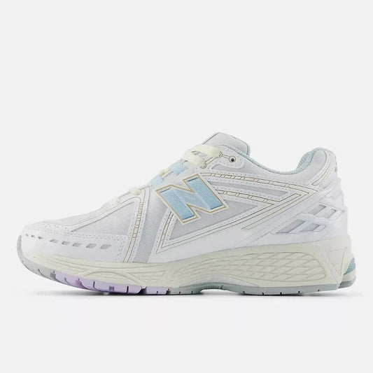 Tyrese Maxey x New Balance 1906R Branco Bright Sky Sea Salt
