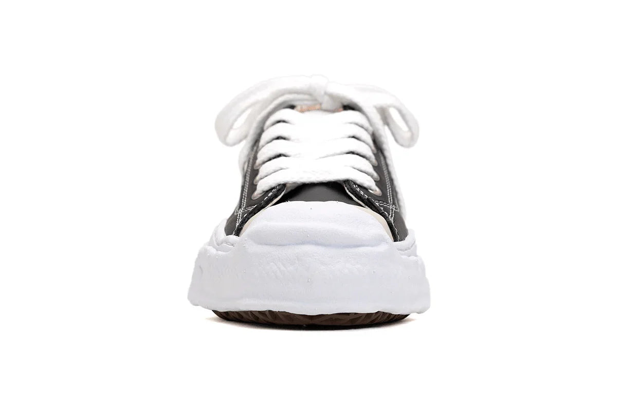 Maison Mihara Yasuhiro "Hank" OG Sole Leather Low-top Preto/Branco