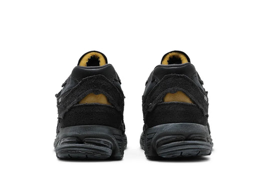 New Balance 2002R Protection Pack Phantom Cinza Camurça Mesh Preto