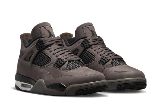 Nike Air Jordan 4 Cave Stone e Black Marrom